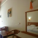 Aquarius Aparthotel 3*