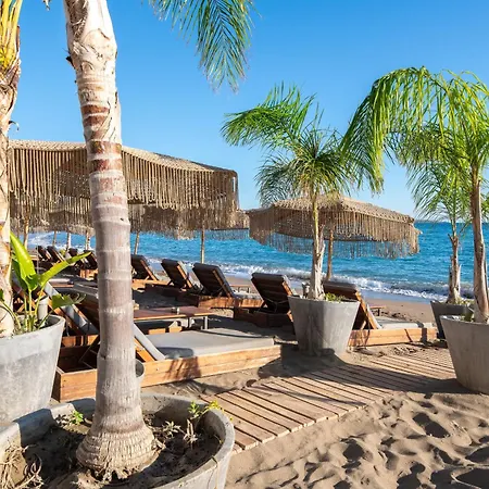 Aquarius Aparthotel 4*