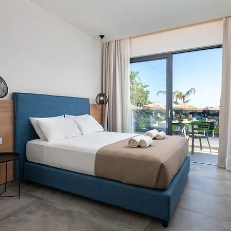Aquarius Aparthotel 4*