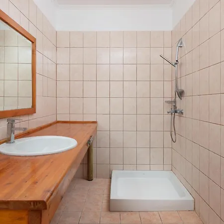 Aquarius Aparthotel